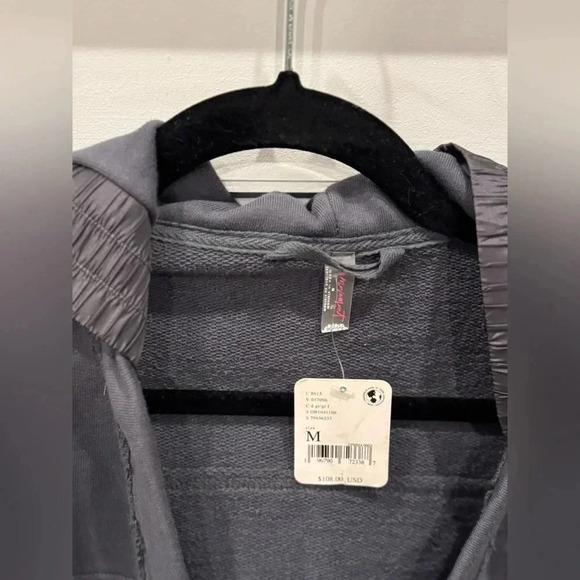 NWT FP Movement Spin Hooded Pullover - Picture 4 of 5